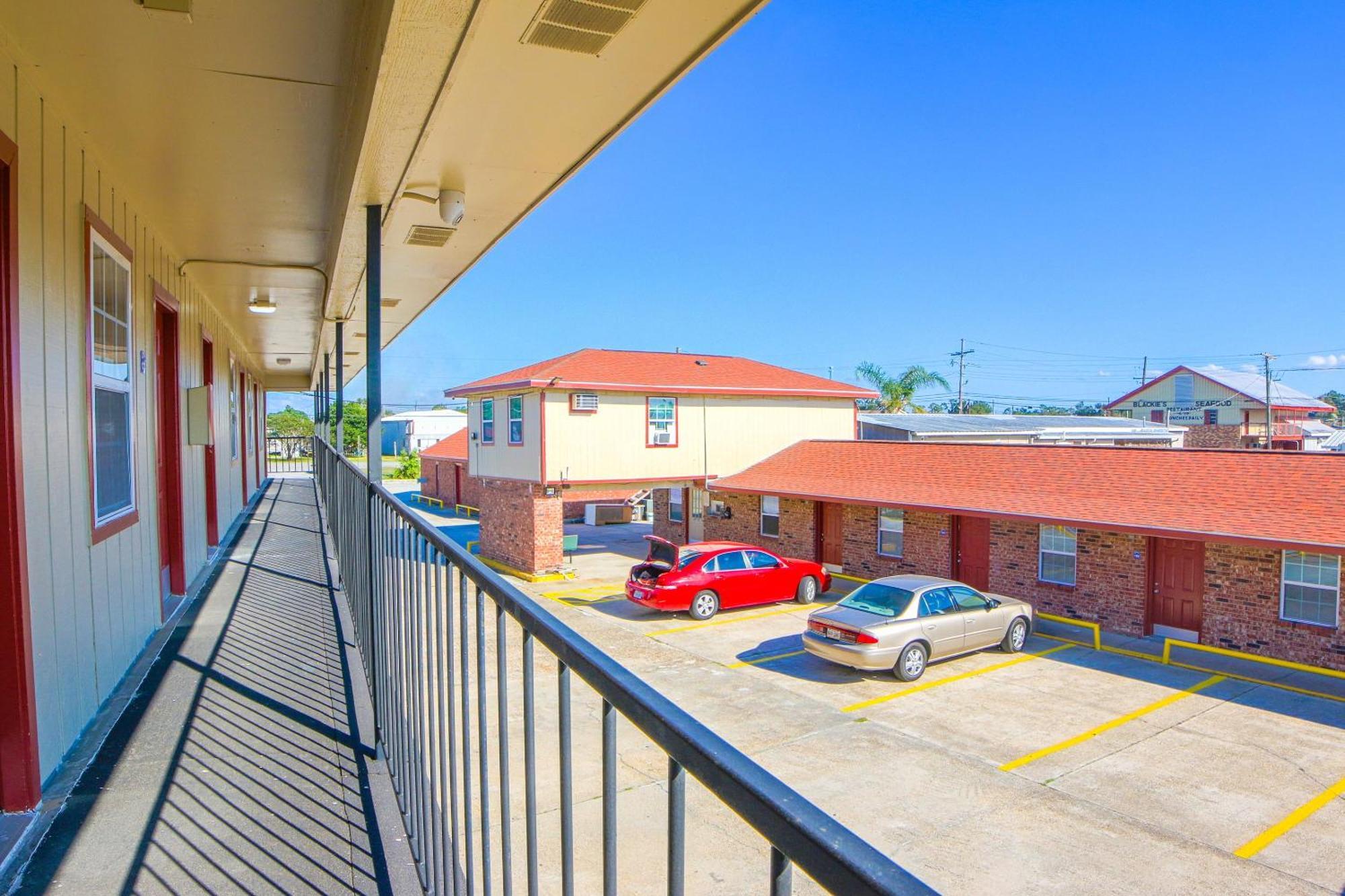 Economy Inn By Oyo Lockport Near Houma Dış mekan fotoğraf