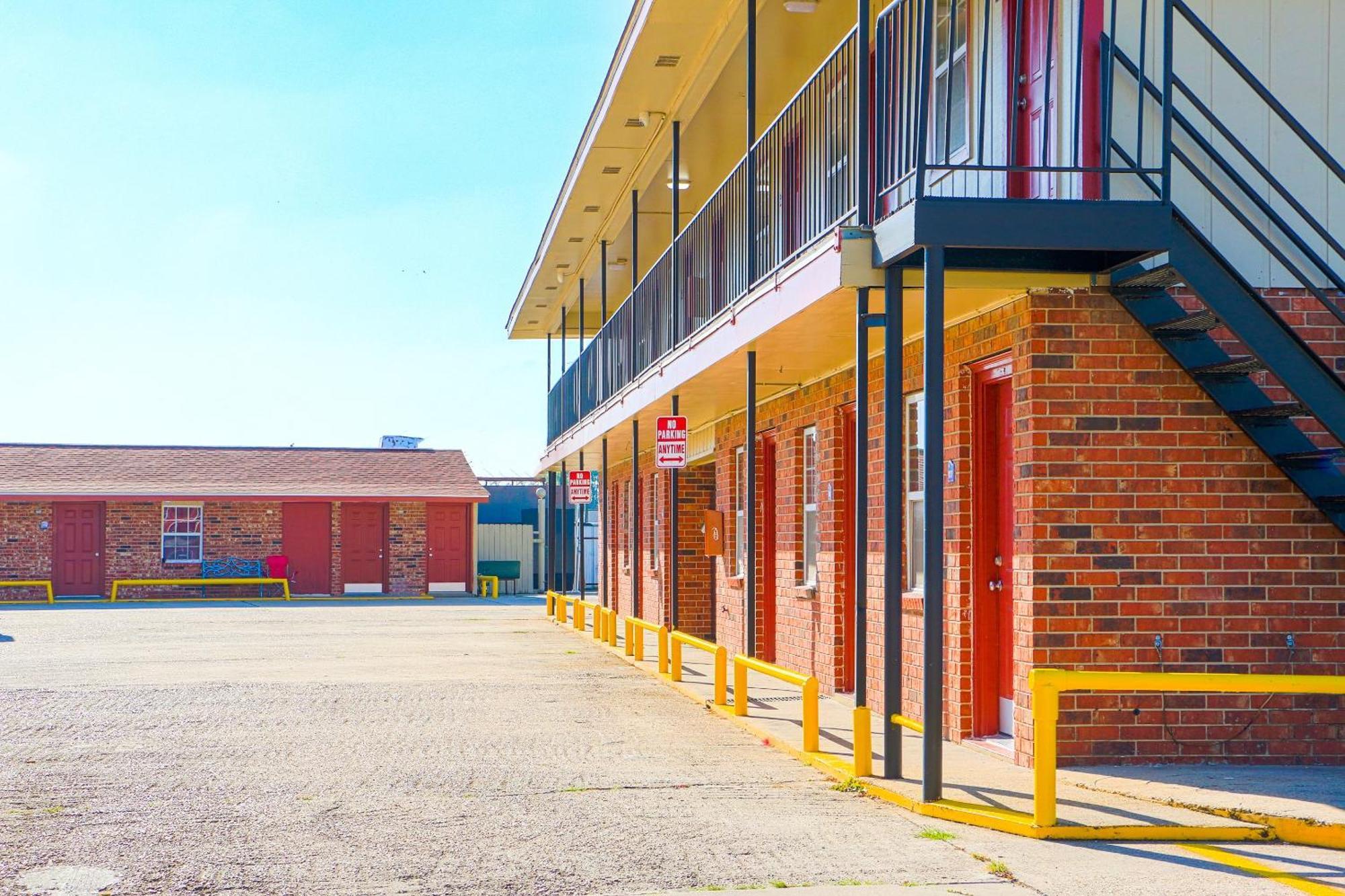 Economy Inn By Oyo Lockport Near Houma Dış mekan fotoğraf