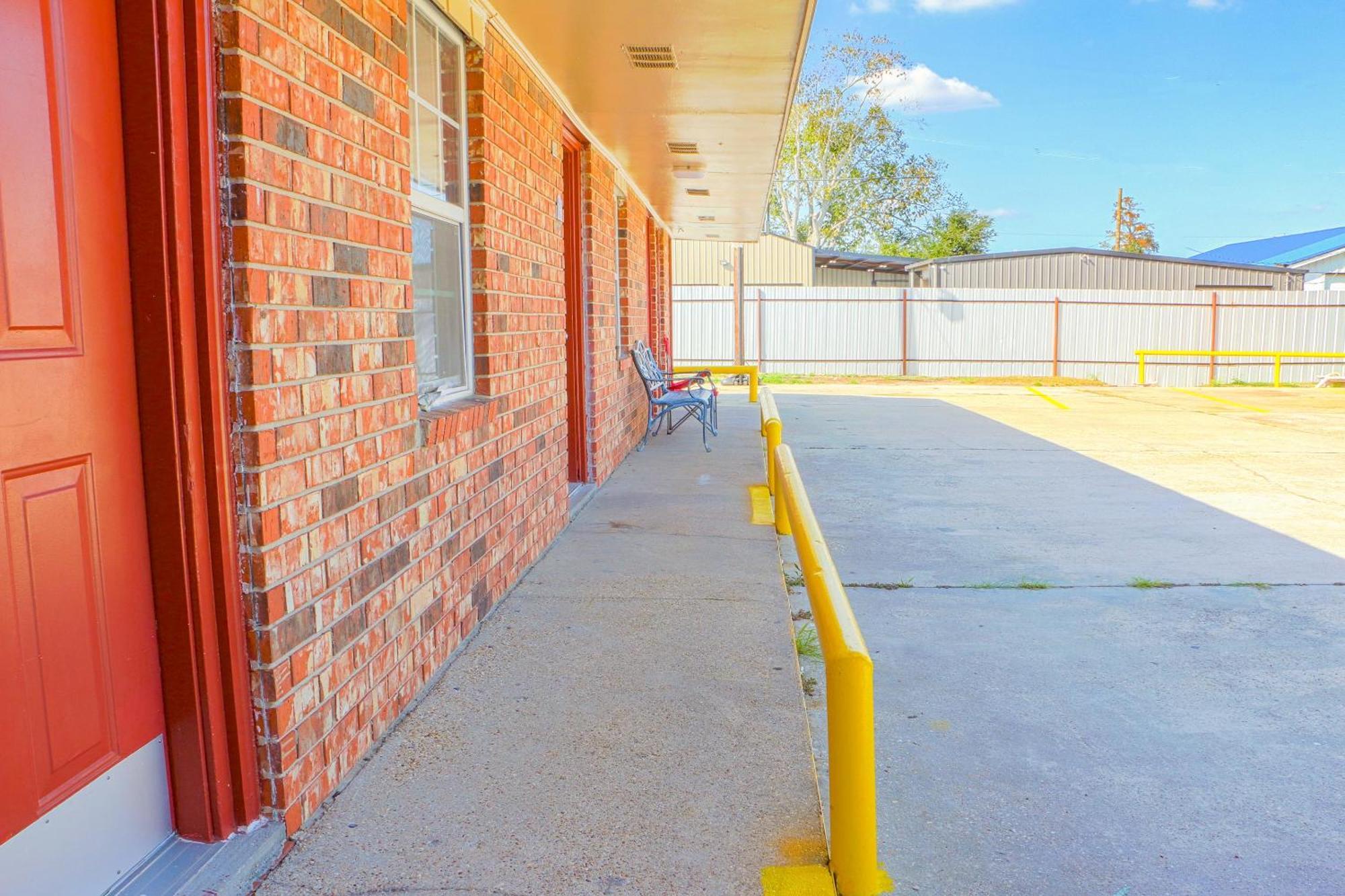 Economy Inn By Oyo Lockport Near Houma Dış mekan fotoğraf